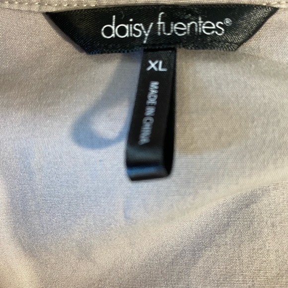 Womens top size xl - Picture 3 of 4